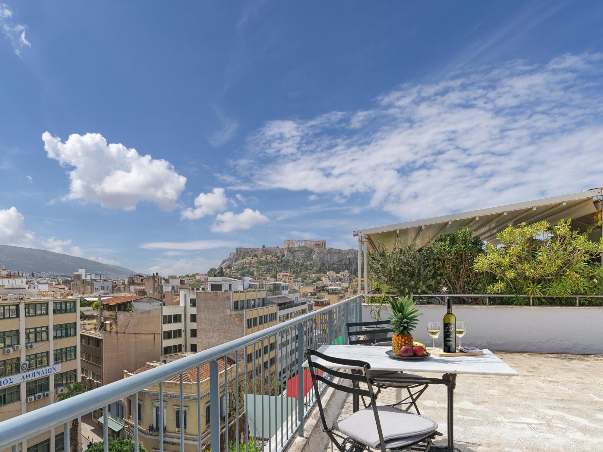Top-floor With Stunning Views Of The Parthenon